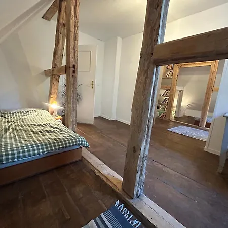 Apartment Gaestezimmer Am Schlosspark Gross Schacksdorf