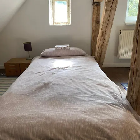 Apartment Gaestezimmer Am Schlosspark Gross Schacksdorf